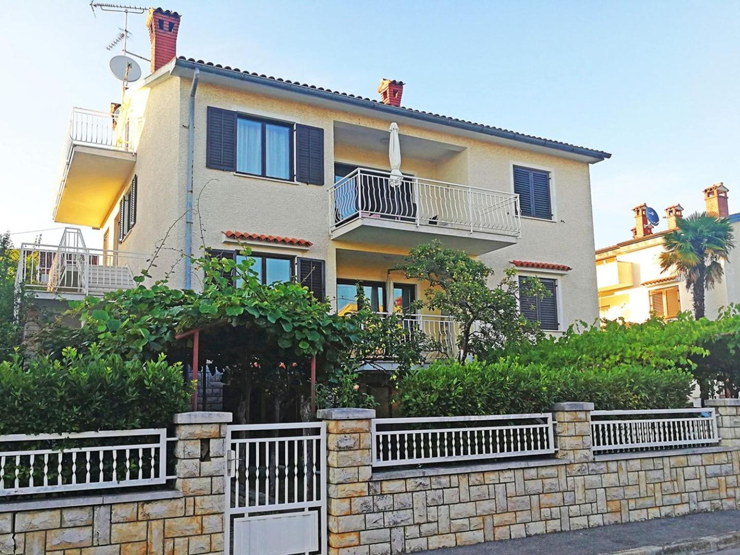 Apartment Jole - A4 -two Bedrooms - Close To The Center *